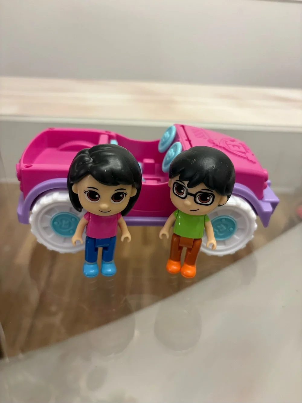 Ryan's World Emma Kate Posable Action Figures with Jeep Play Set
